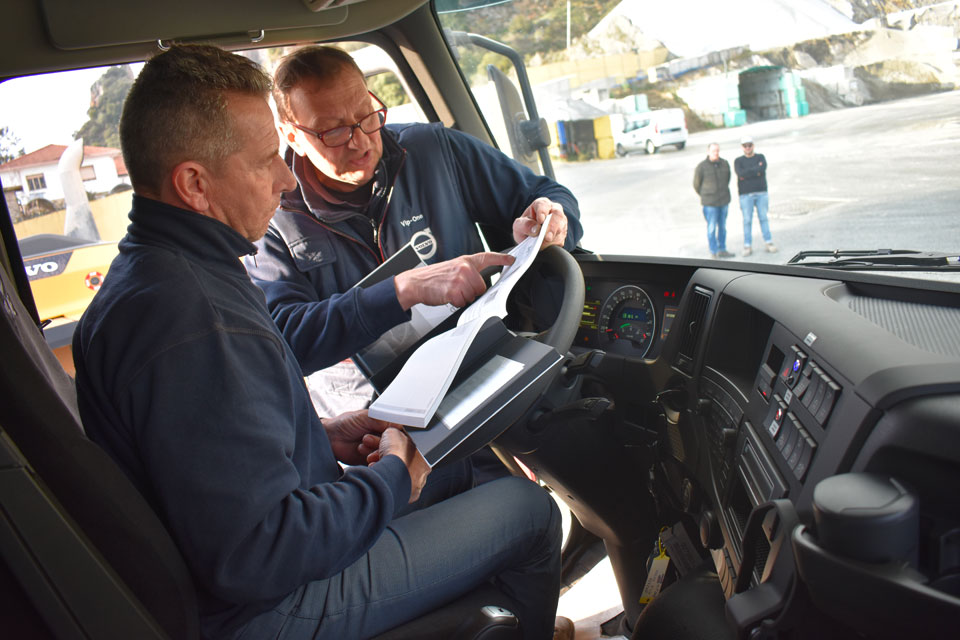 FORMAZIONE DEI NOSTRI OPERATORI SUI NUOVI MEZZI VOLVO